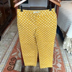 Like new sunshine yellow Biden capris 4p